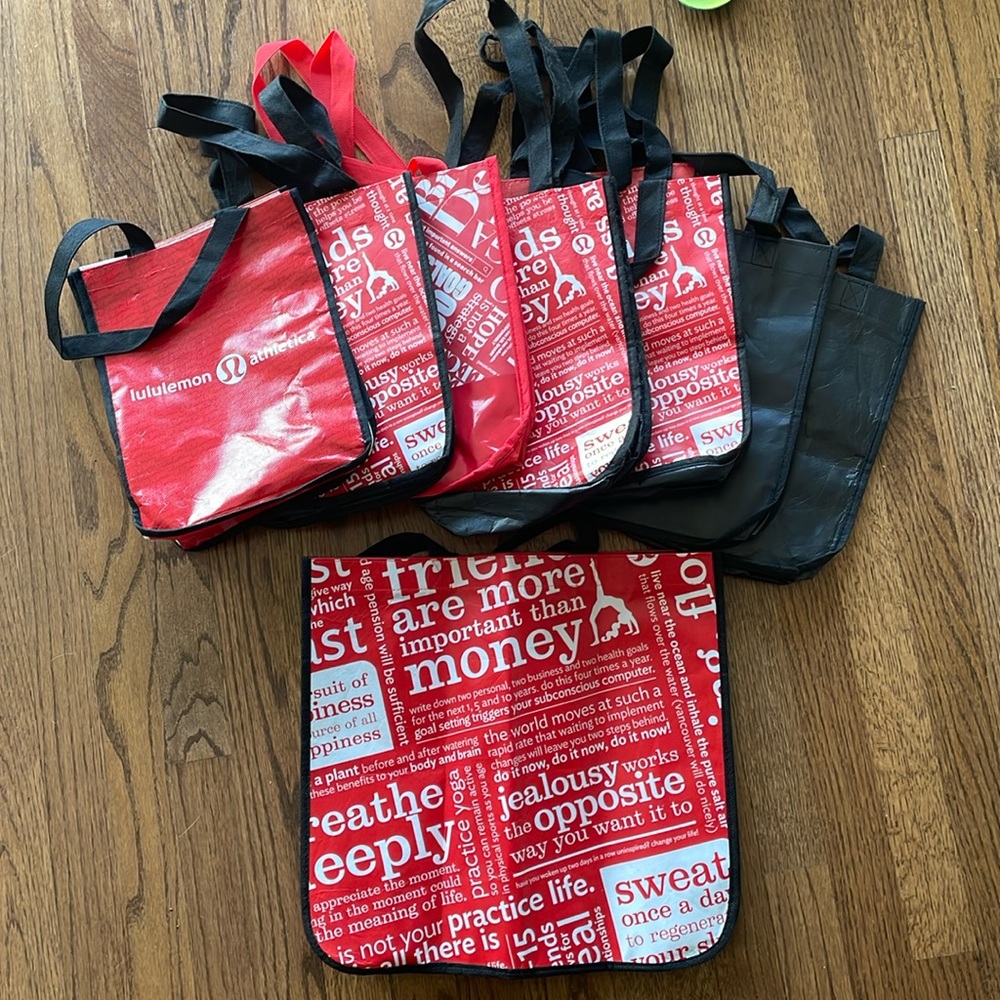 1 lulu bag (multiple available)